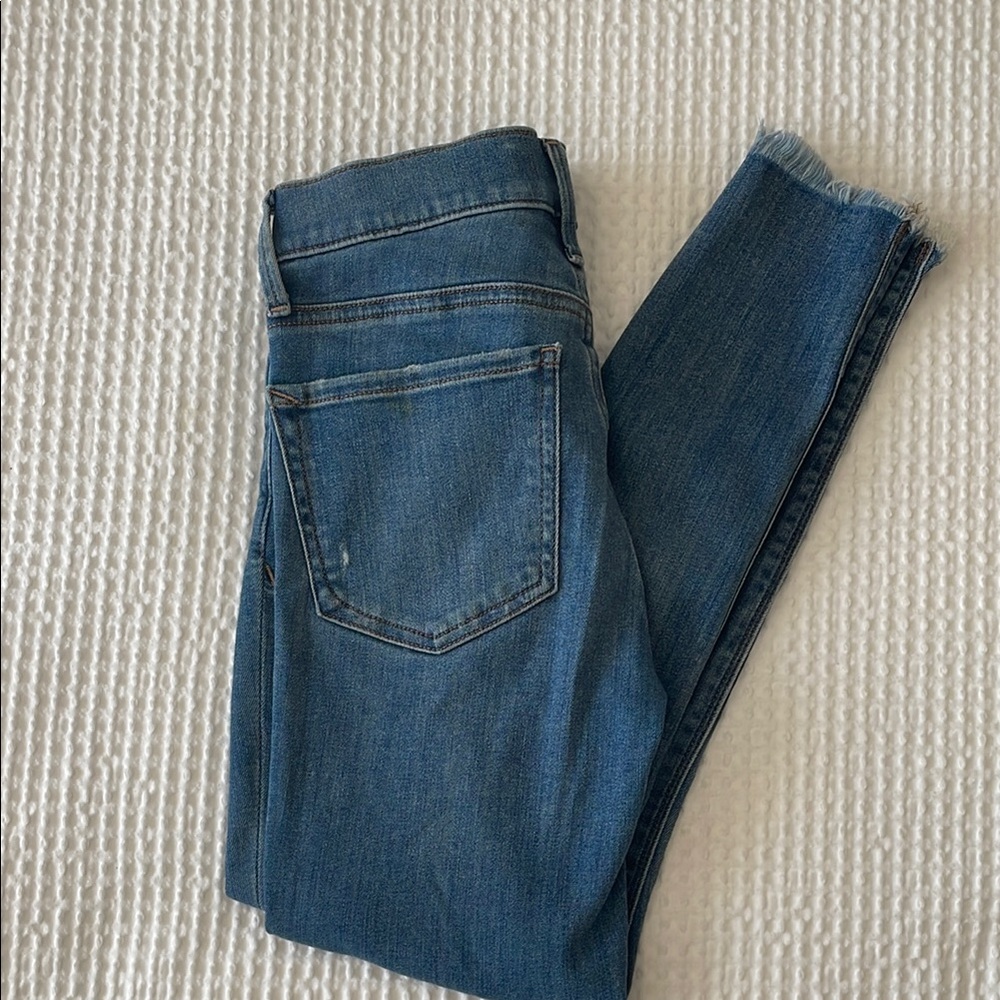 Express Women's Blue Cropped Distressed Jeans